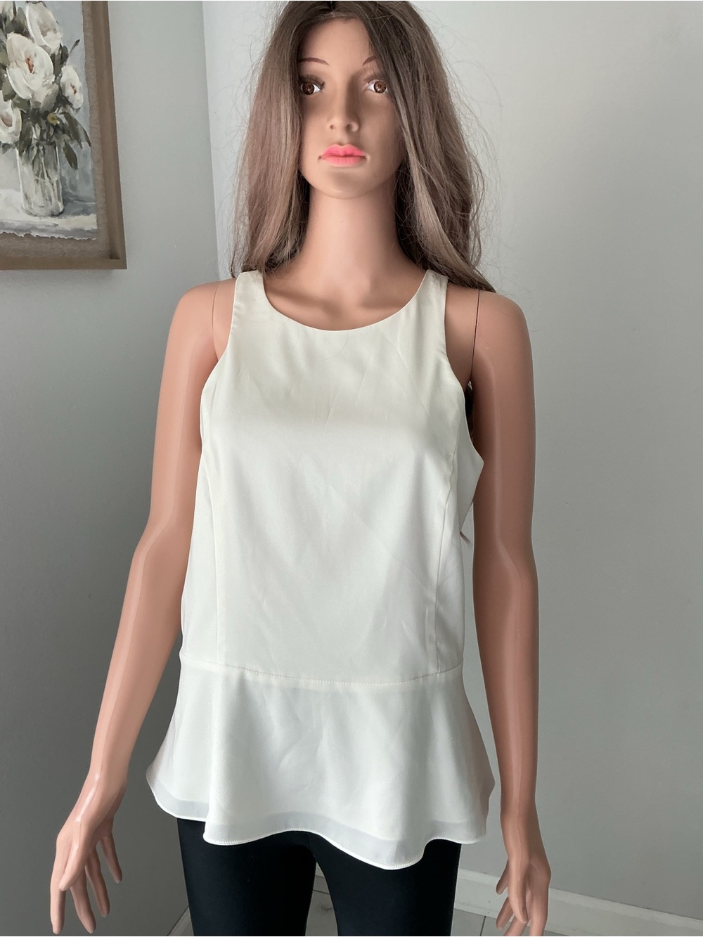 Express Cream Sleeveless Peplum Top L - Picture 4 of 13